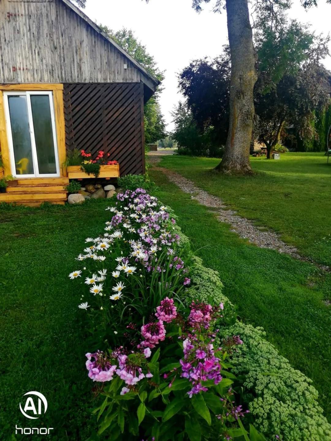 Viesu Nams “Bauli” Hotel Ventspils Exterior foto